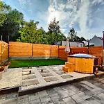 Dom Nad Jeziorem Widokowka Casa vacanze Żywiec