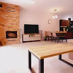 Holiday home Dom Nad Jeziorem Widokowka Zywiec