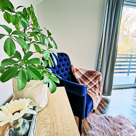 Dom Nad Jeziorem Widokowka Semesterbostad Żywiec