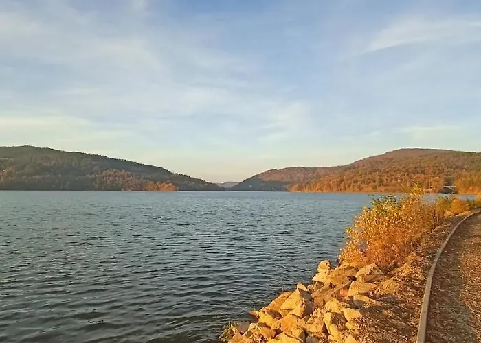 Dom Nad Jeziorem Widokowka Vakantiehuis Żywiec