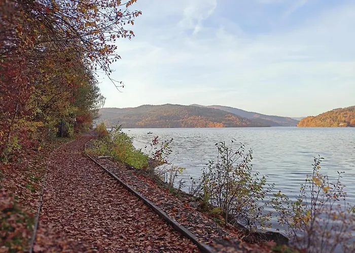 Dom Nad Jeziorem Widokówka Сasa de vacaciones Żywiec